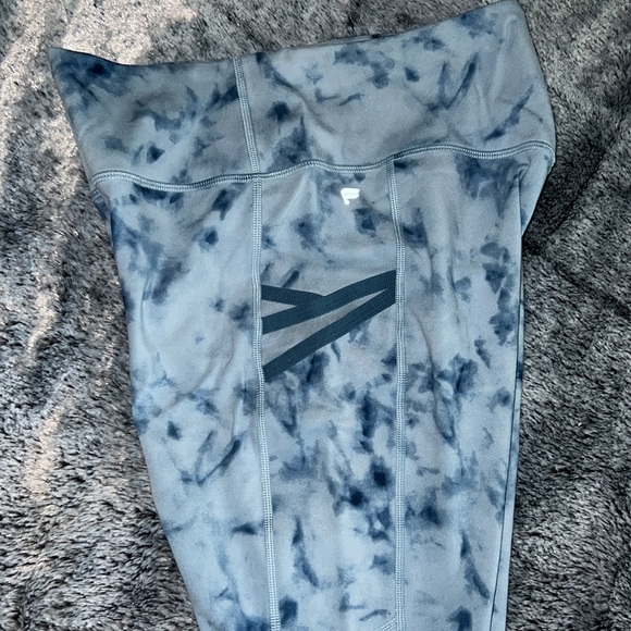 NWT Fabletics yoga pants. - Picture 2 of 2